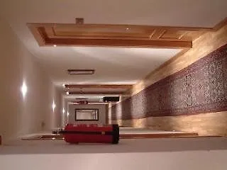 拉斯特瑞安酒店